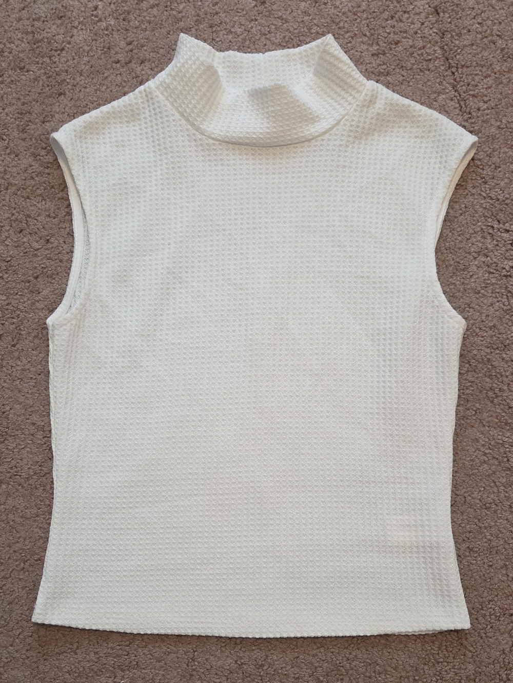 *NWOT* Sage White Sleeveless Mock Neck Waffle Tank